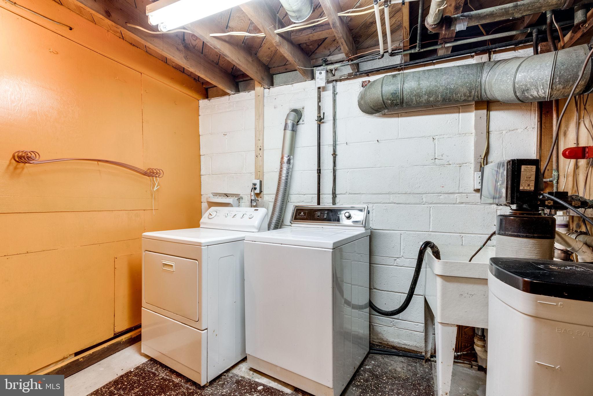 7410 Long Pine Drive Springfield, VA 22151 - Photo 37 of 53 Laundry area lower level