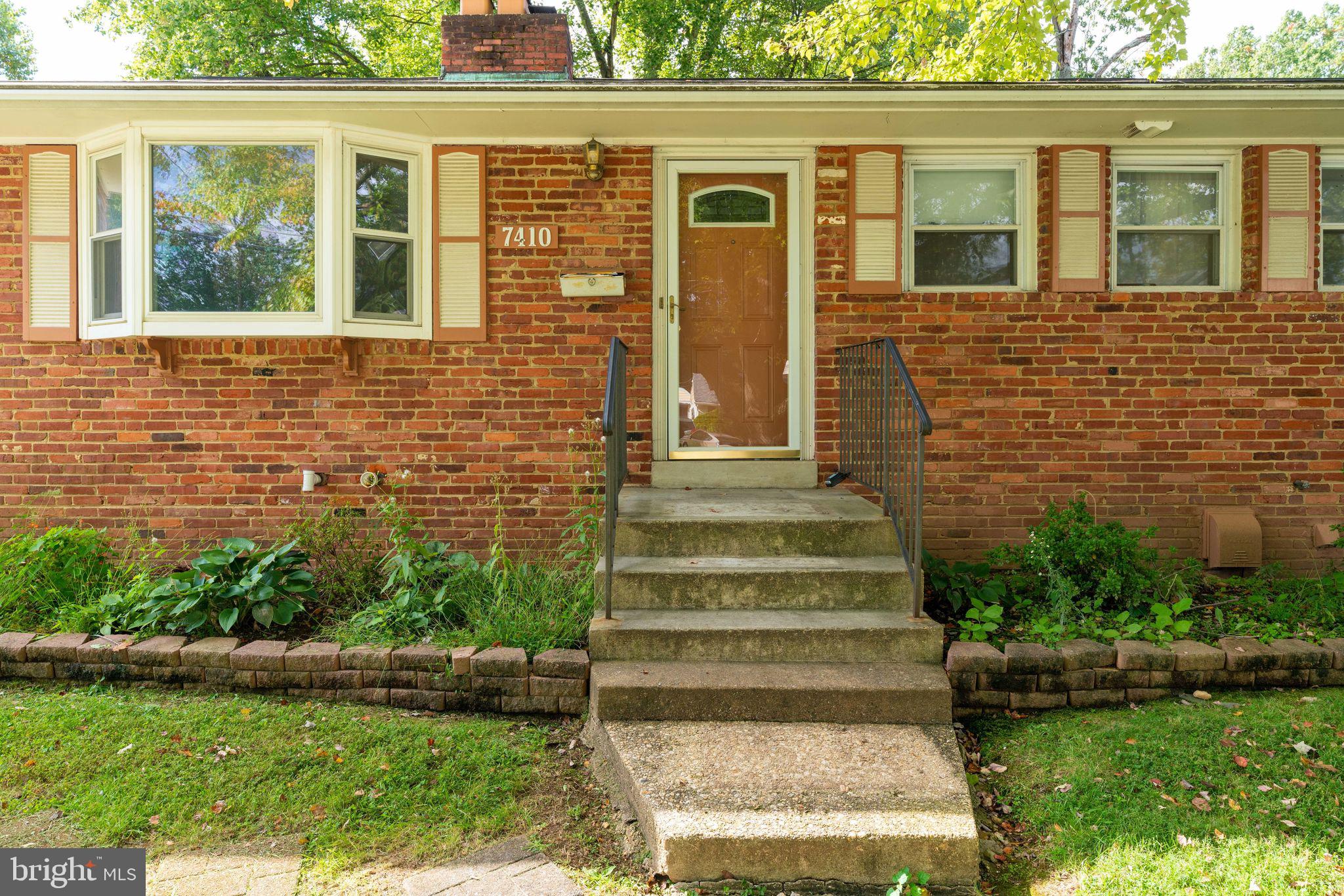 7410 Long Pine Drive Springfield, VA 22151 - Photo 5 of 53