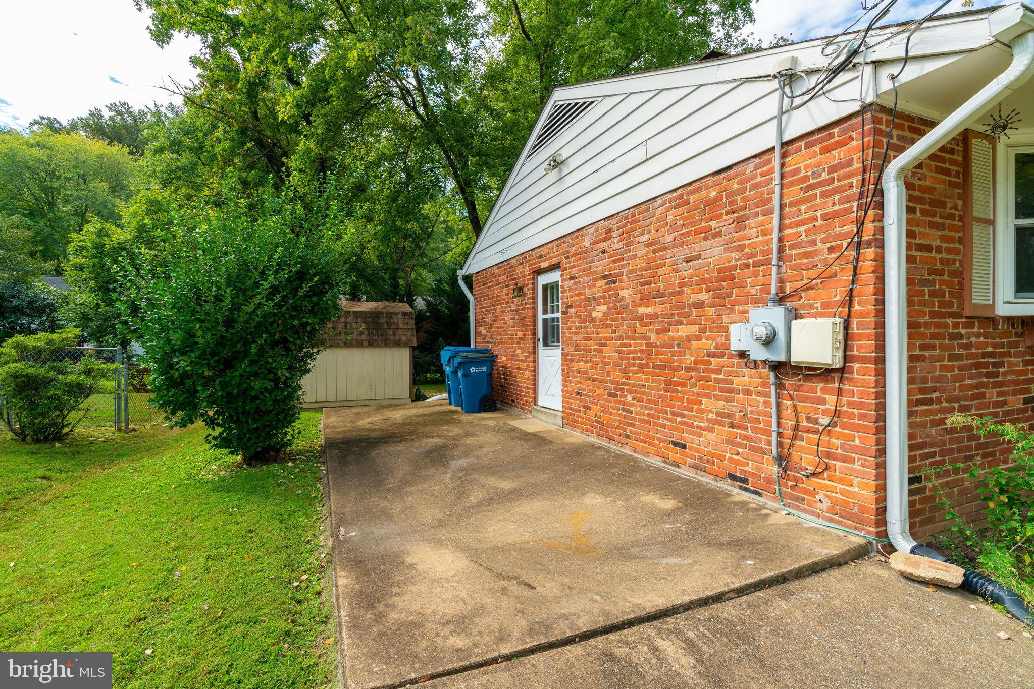 7410 Long Pine Drive Springfield, VA 22151 - Photo 48 of 53 Good sized driveway parking