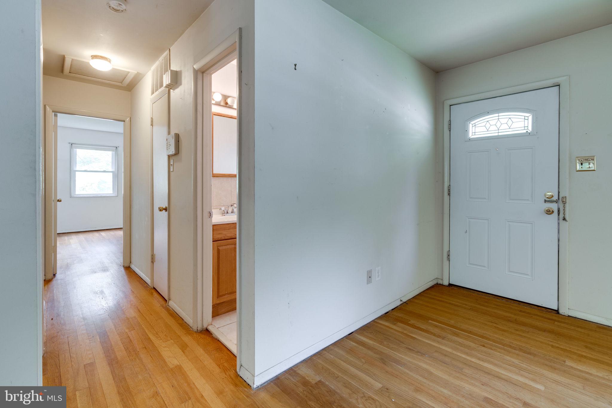 7410 Long Pine Drive Springfield, VA 22151 - Photo 6 of 53