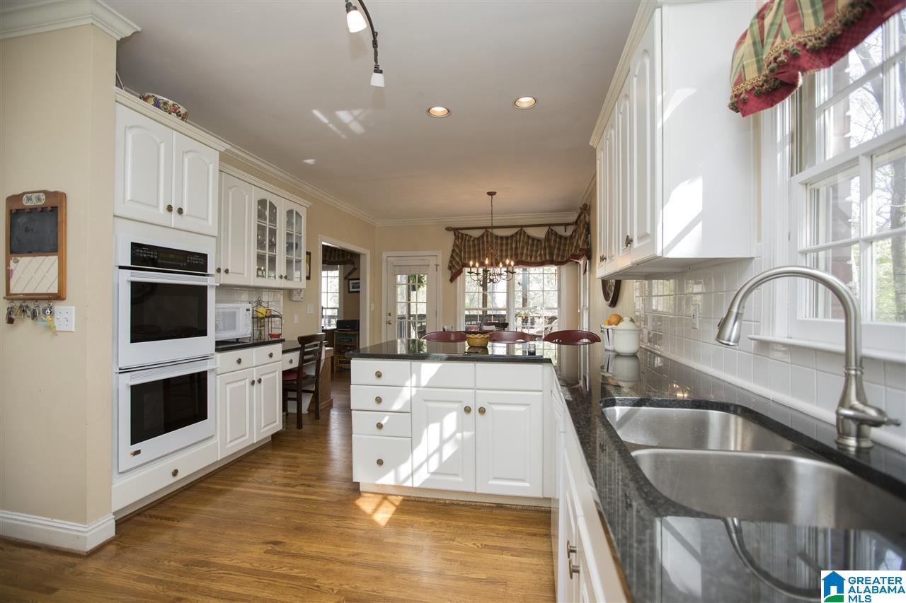 1009 Oak Tree Road Birmingham, AL 35244 - Photo 12 of 50
