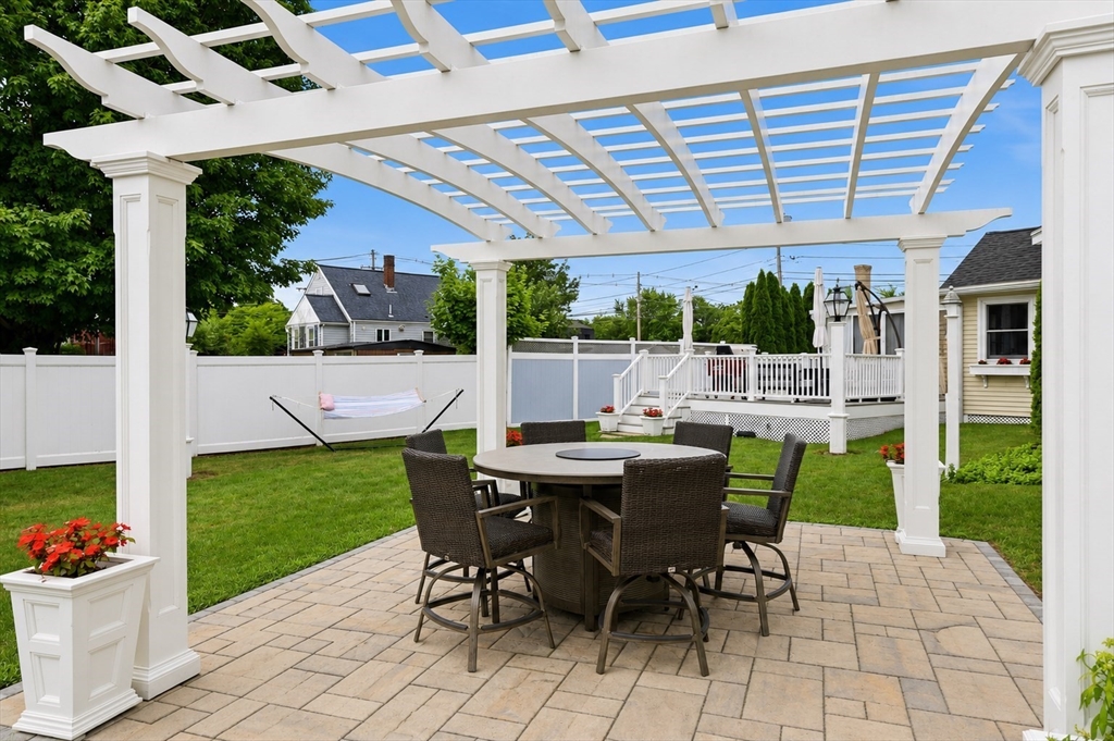 15 Riverside Court Norwood, MA 02062 - Photo 12 of 42