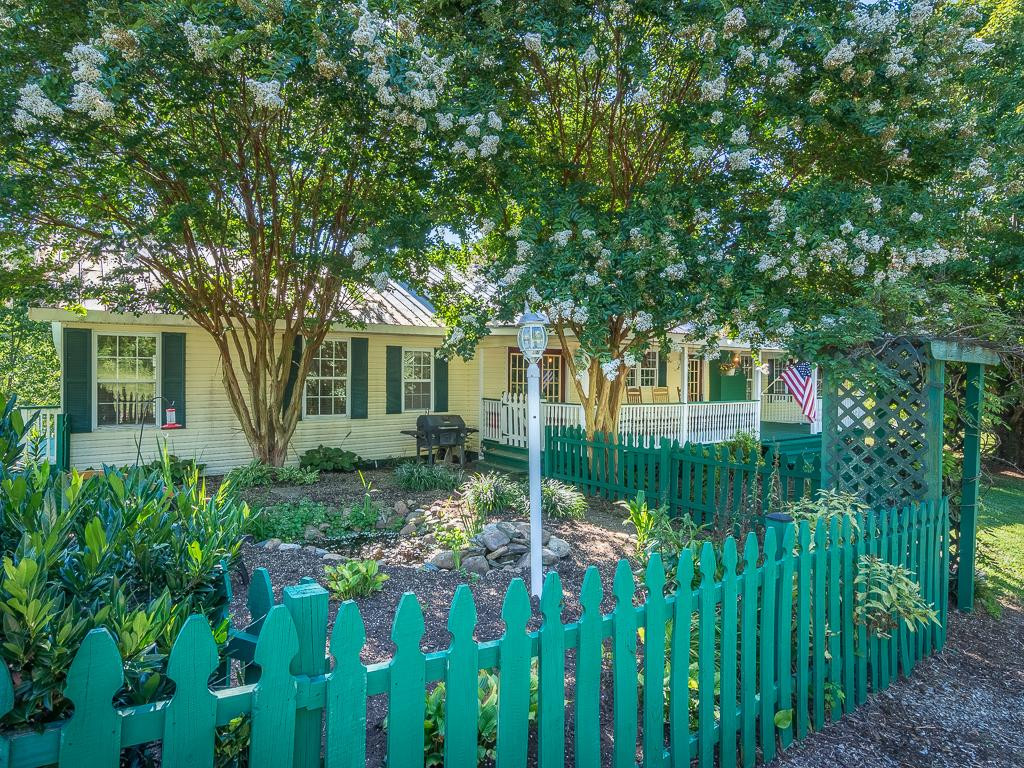 338 Cash Hollow Road Elizabethton, TN 37643 - Photo 3 of 36 Photo 3