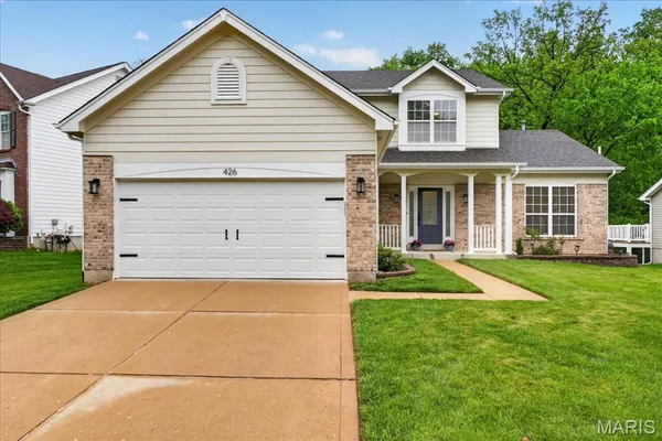 $499,900 | 426 Buckhurst Drive, Ballwin, MO 63021