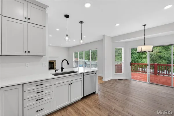 $499,900 | 426 Buckhurst Drive, Ballwin, MO 63021