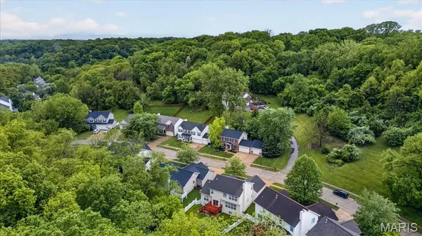 $499,900 | 426 Buckhurst Drive, Ballwin, MO 63021
