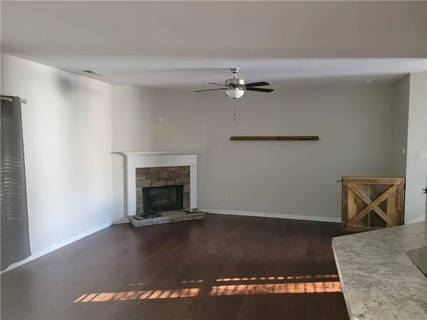 $1,900 | 573 Arrowhead Drive, Dallas, GA 30132