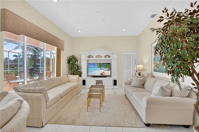 $9,500 | 6687 Huntley Lane South, Naples, FL 34104