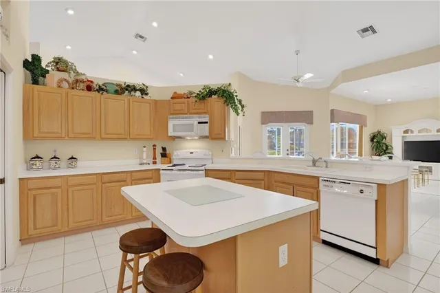 $9,500 | 6687 Huntley Lane South, Naples, FL 34104