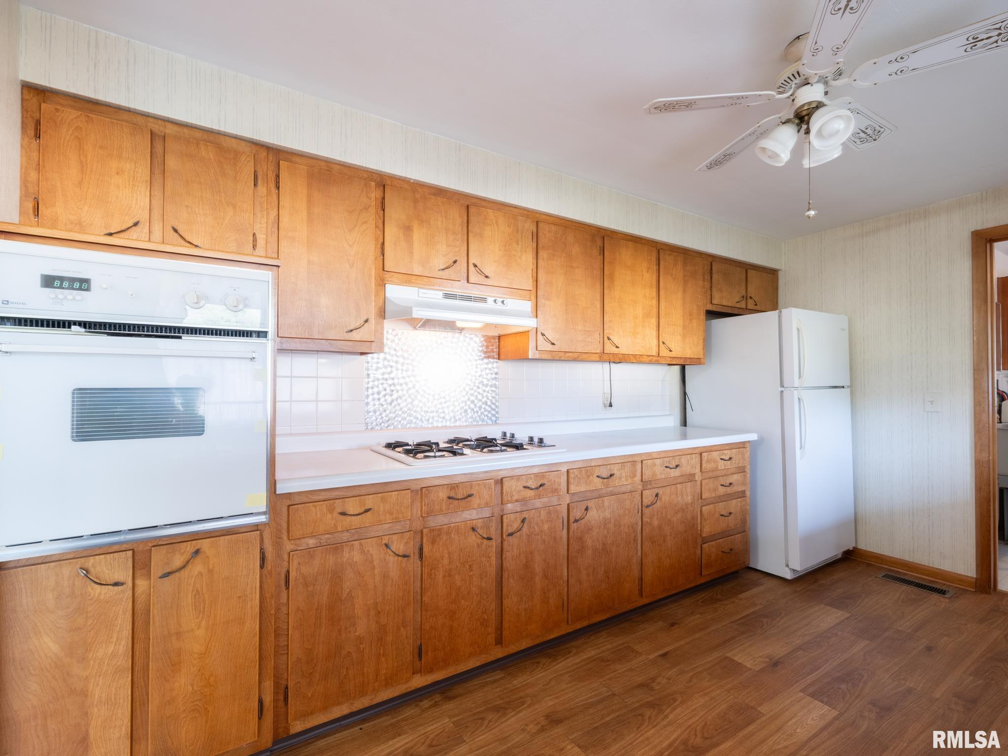 13324 Cedar Street Manito, IL 61546 - Photo 15 of 53