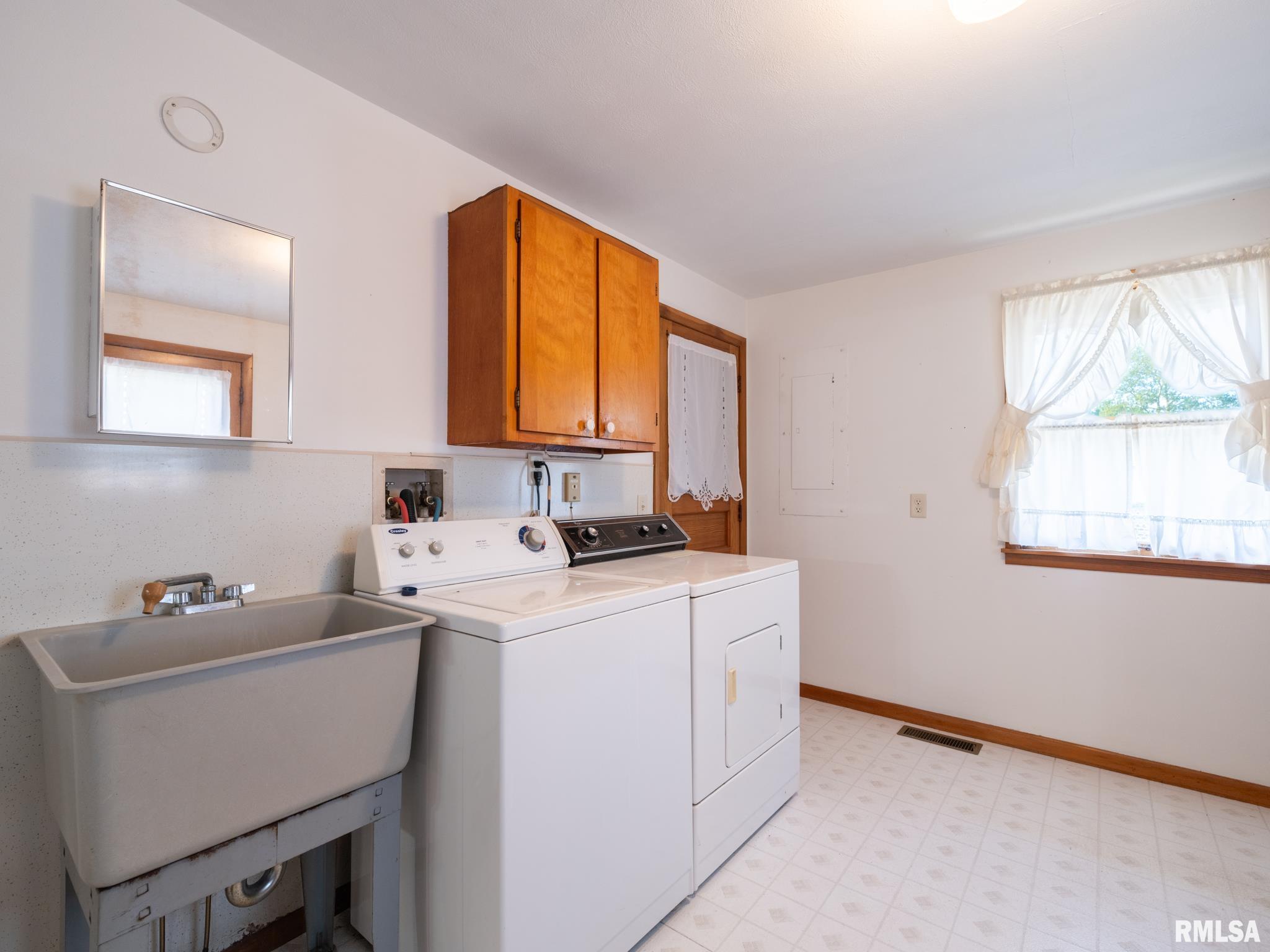 13324 Cedar Street Manito, IL 61546 - Photo 33 of 53