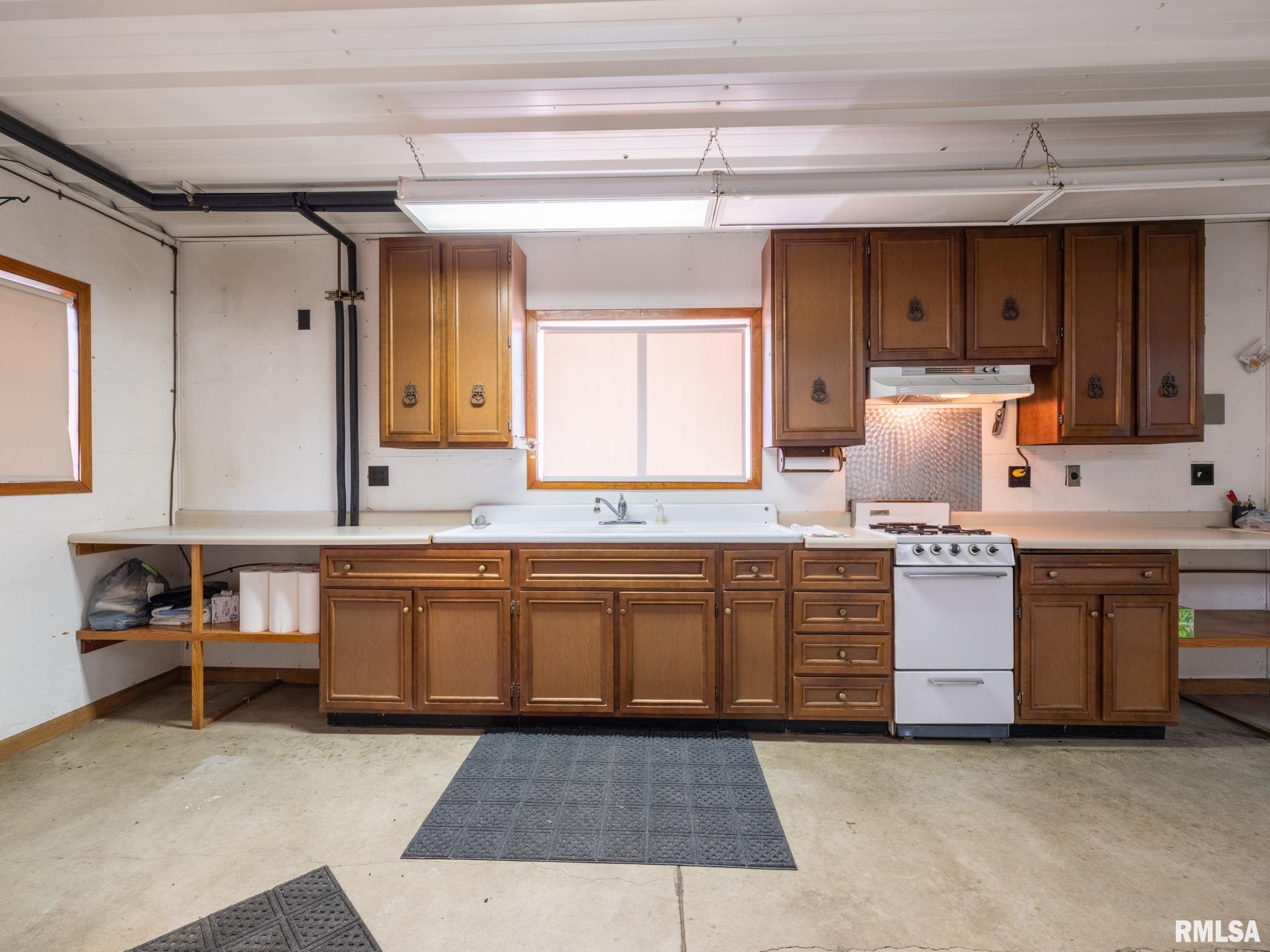 13324 Cedar Street Manito, IL 61546 - Photo 39 of 53