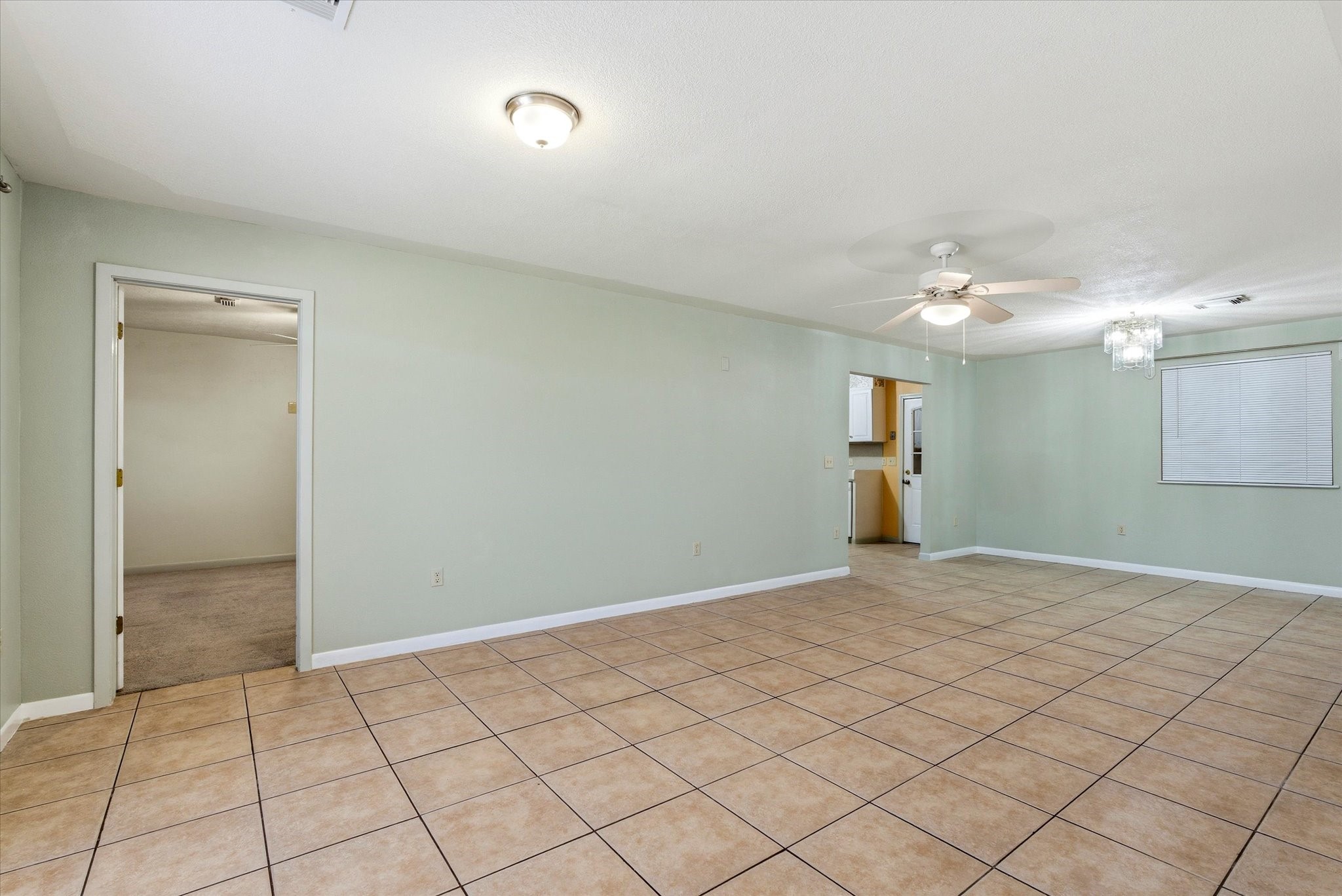831 Terryhollow Street Channelview, TX 77530 - Photo 3 of 14 Living room.