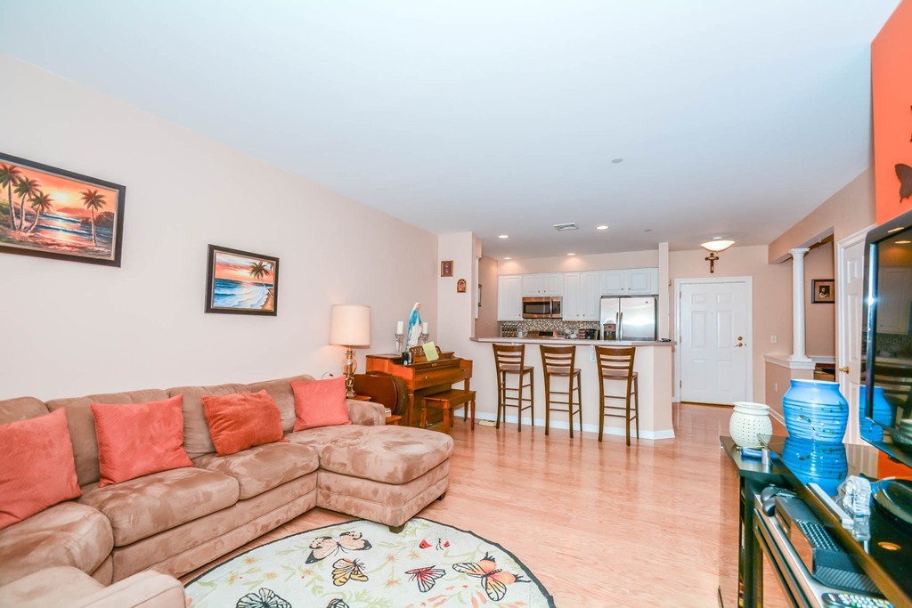 190 Chickering Road, Unit 103D North Andover, MA 01845 - Photo 2 of 17 Gallery Image 2