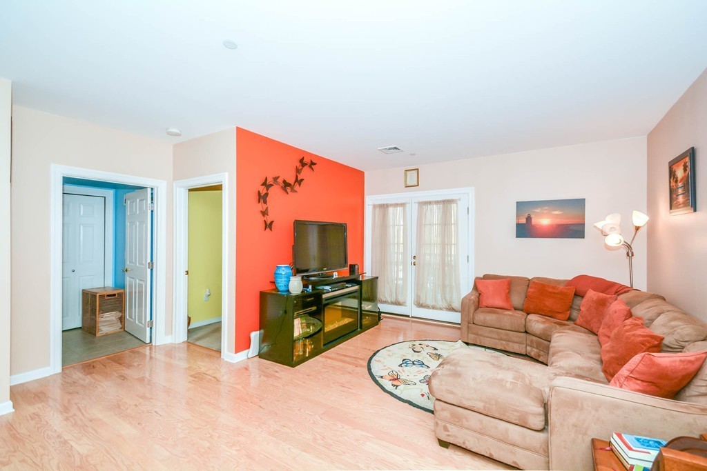 190 Chickering Road, Unit 103D North Andover, MA 01845 - Photo 3 of 17 Gallery Image 3