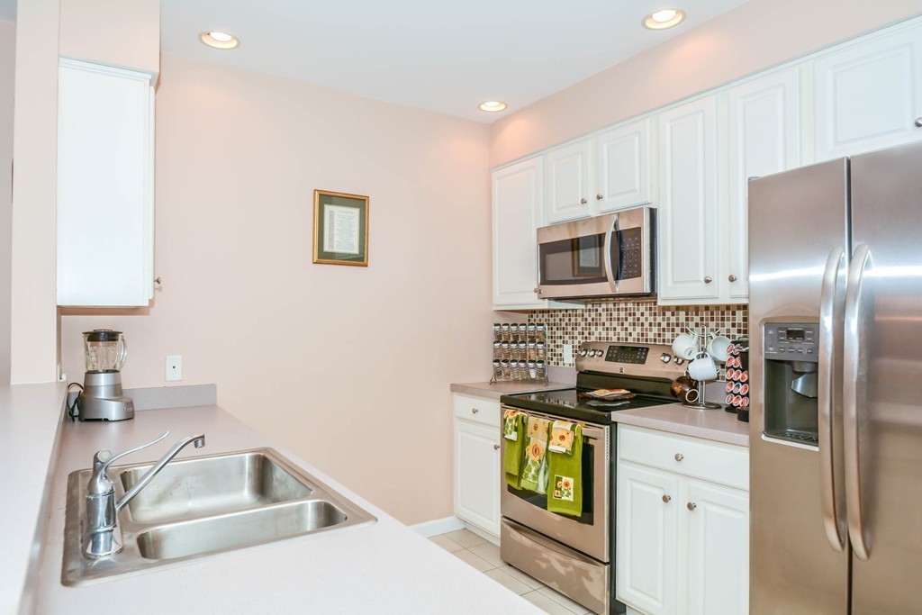190 Chickering Road, Unit 103D North Andover, MA 01845 - Photo 4 of 17 Gallery Image 4