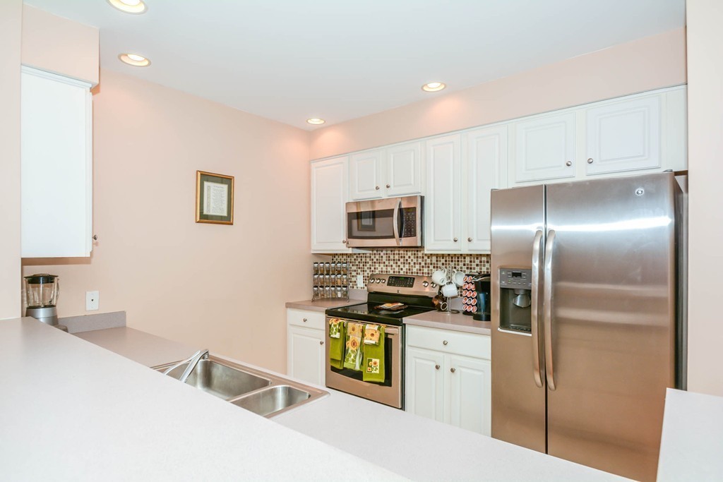 190 Chickering Road, Unit 103D North Andover, MA 01845 - Photo 5 of 17 Gallery Image 5