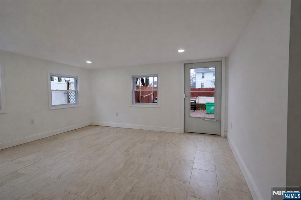 86 Howland Avenue Teaneck, NJ 07666 - Photo 39 of 50