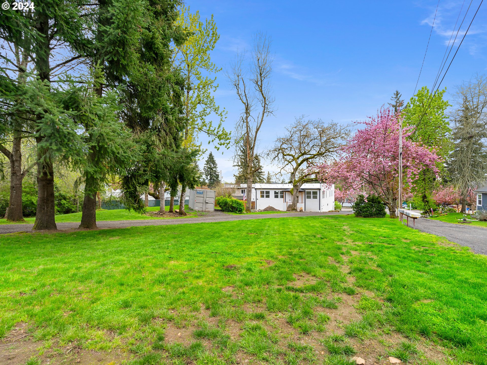 2311 Southwest 6th Avenue, Unit 6 Camas, WA 98607 - Photo 29 of 32 a garden view