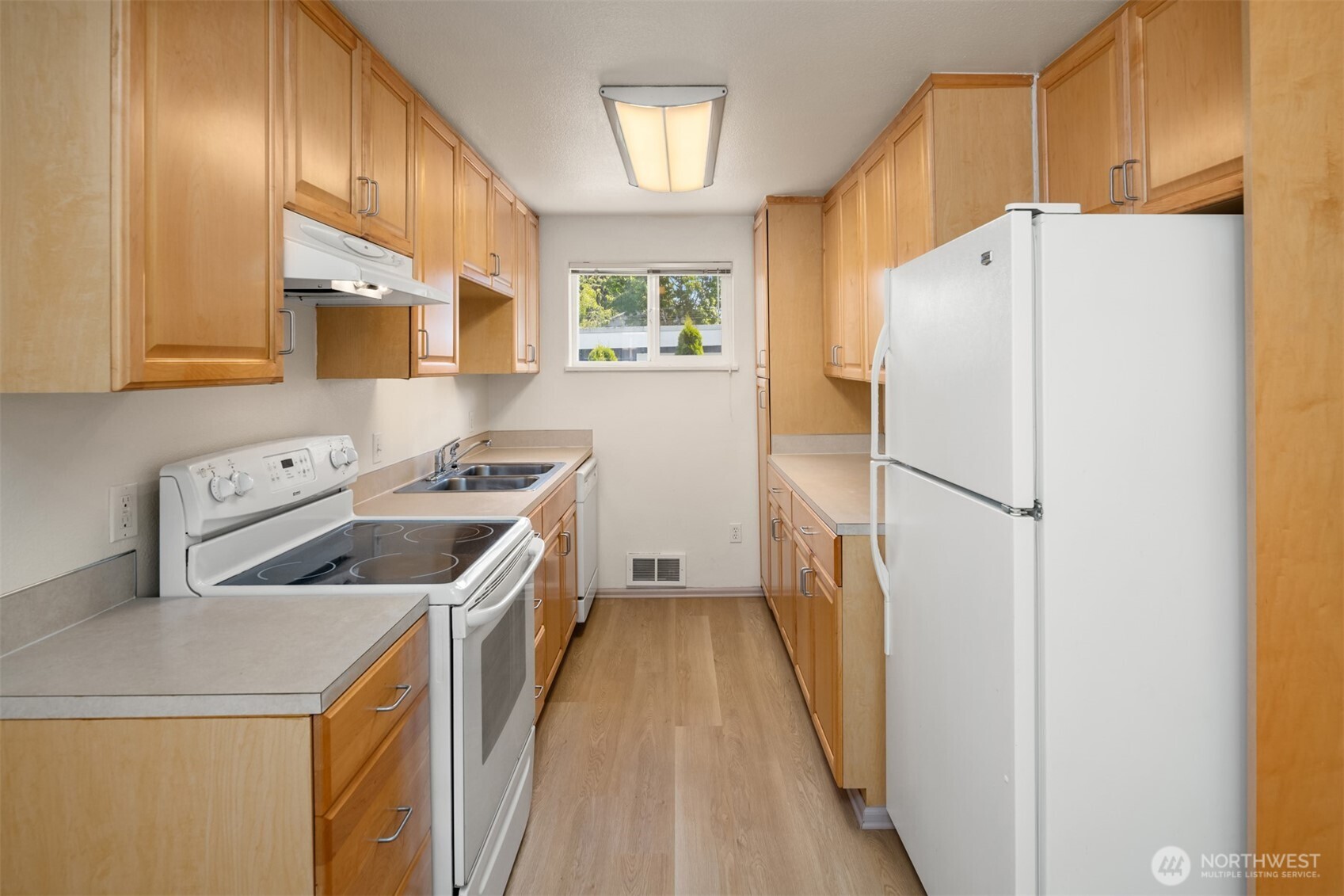 12018 Gibson Road Everett, WA 98204 - Photo 25 of 25