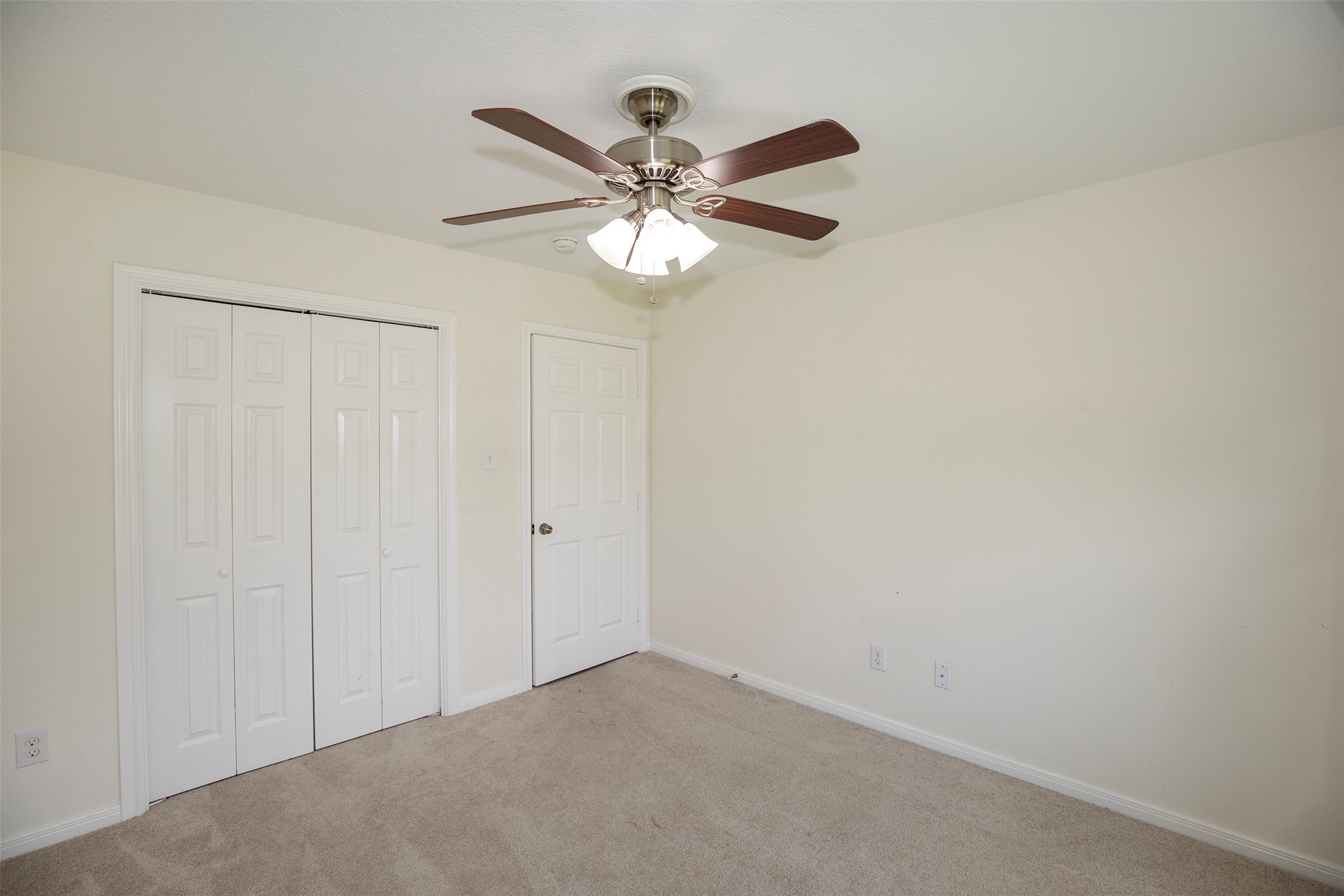 6105 Del Bello Boulevard Manvel, TX 77578 - Photo 26 of 37 a view of an empty room