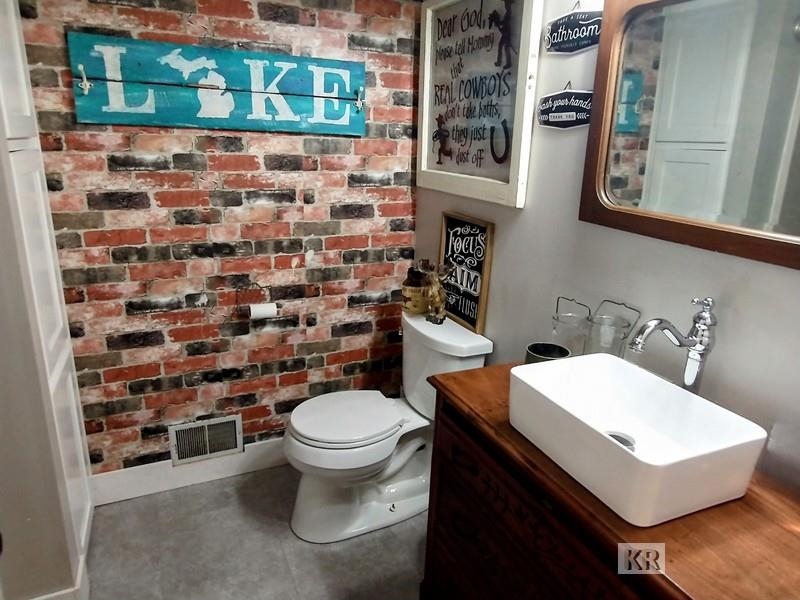 1044 South Hockaday Road Gladwin, MI 48624 - Photo 8 of 23
