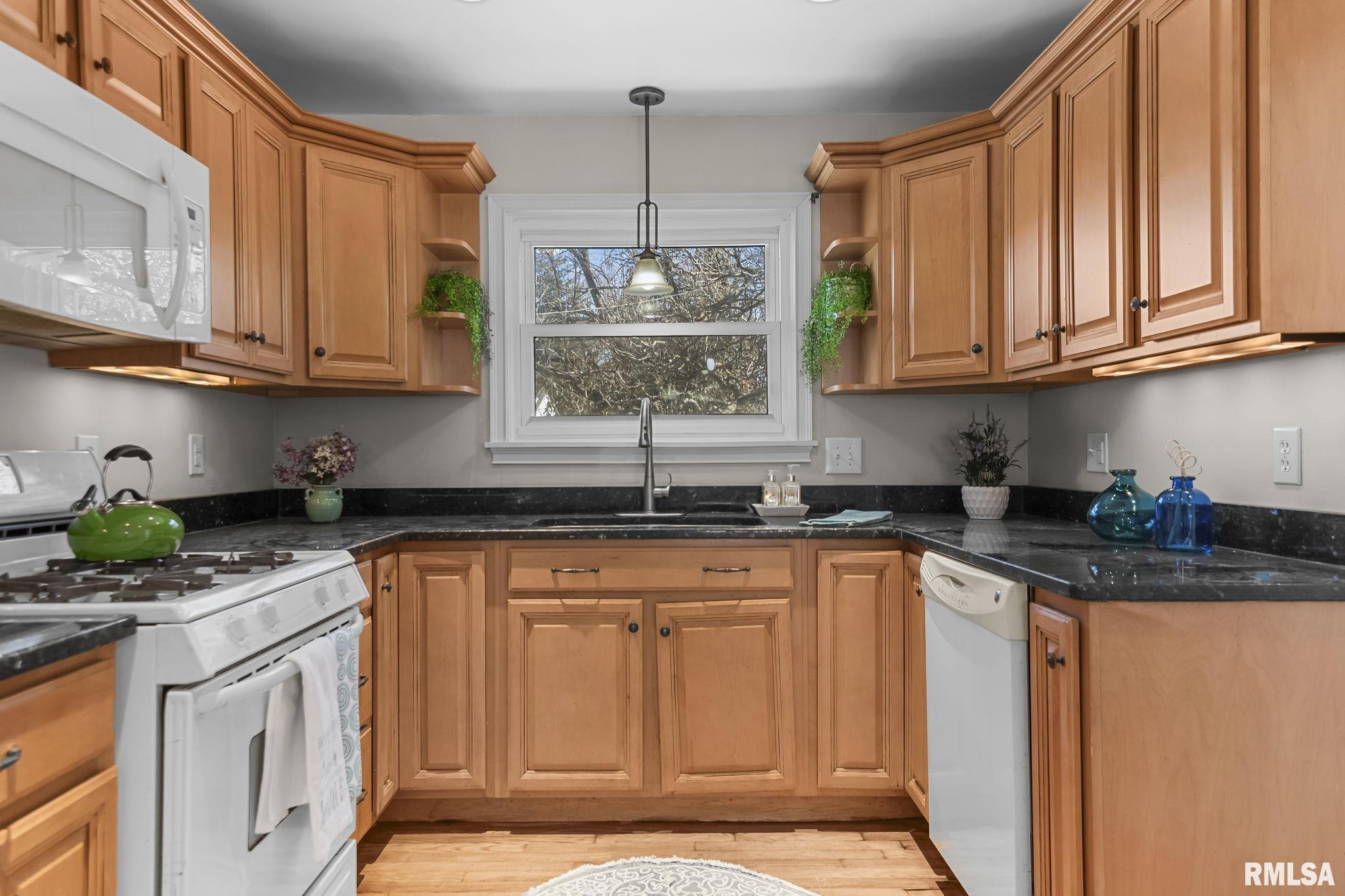2308 South Walnut Street Springfield, IL 62704 - Photo 13 of 27 Gallery Image 13