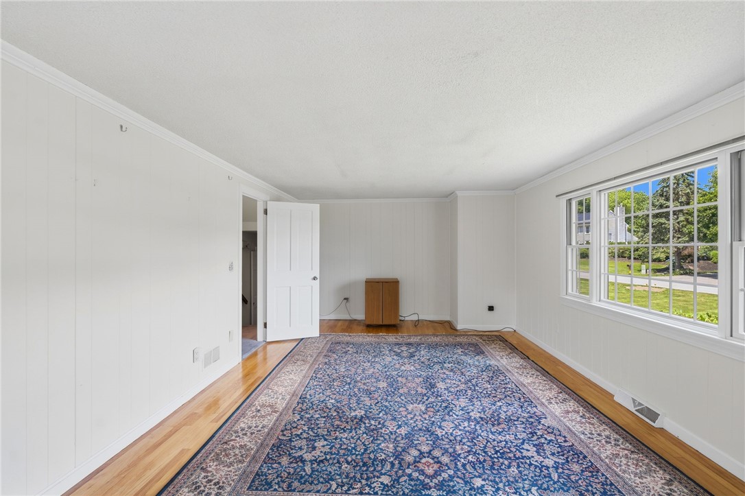 131 Taylor Road Portsmouth, RI 02871 - Photo 24 of 45