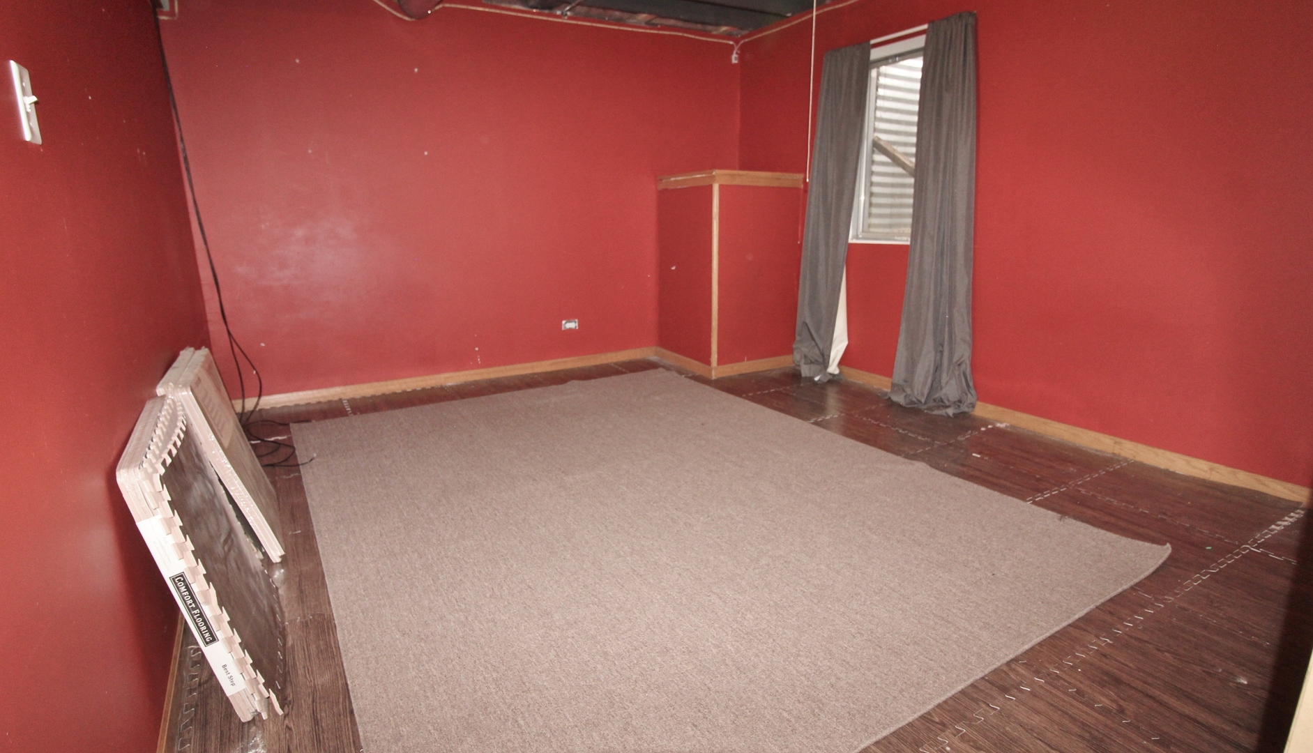651 Chestnut Ridge Minooka, IL 60447 - Photo 29 of 33 a view of a room with window