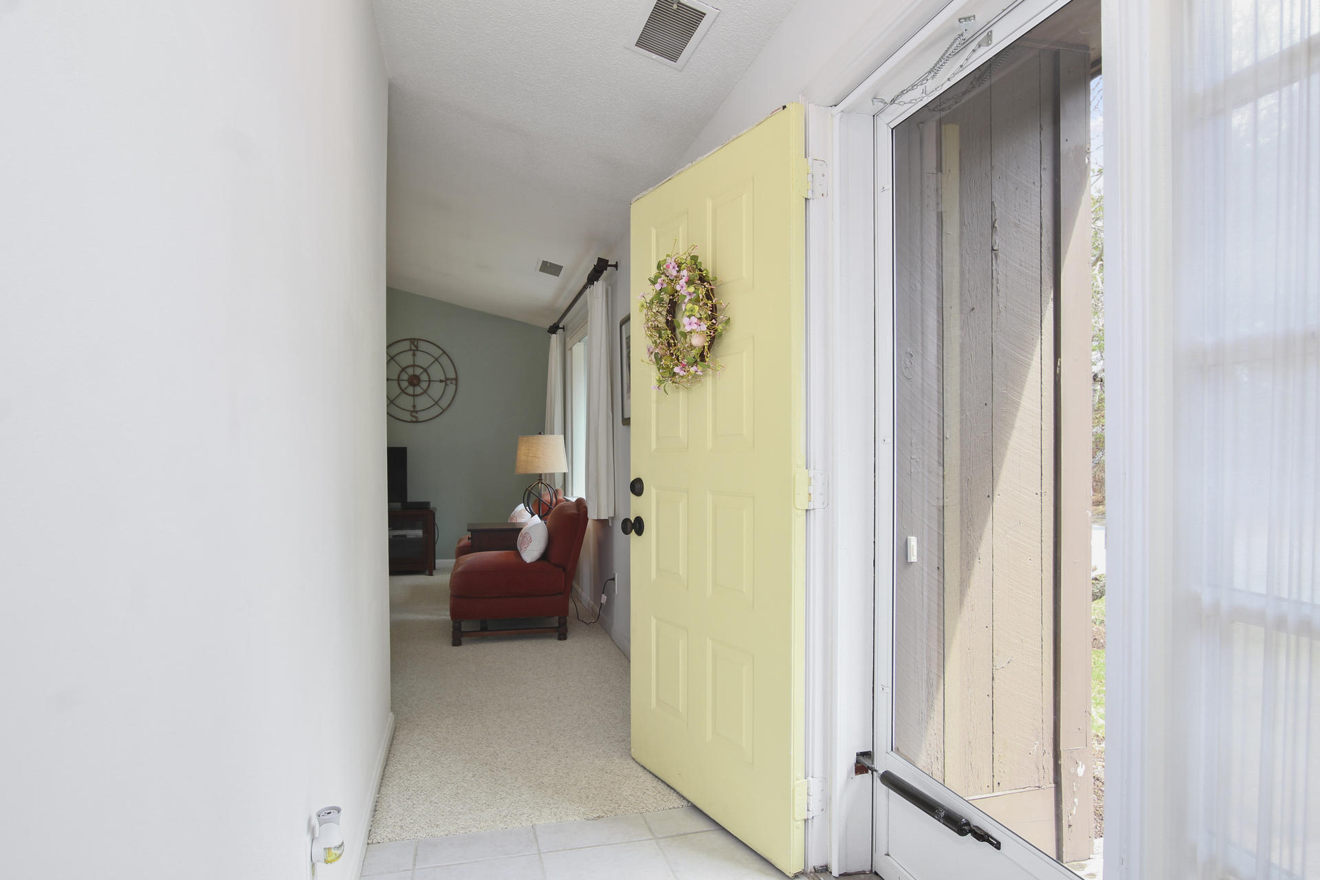 60 Harbor Lights Road, Unit 60 Bourne, MA 02532 - Photo 3 of 30 004-photo-foyer-6939873