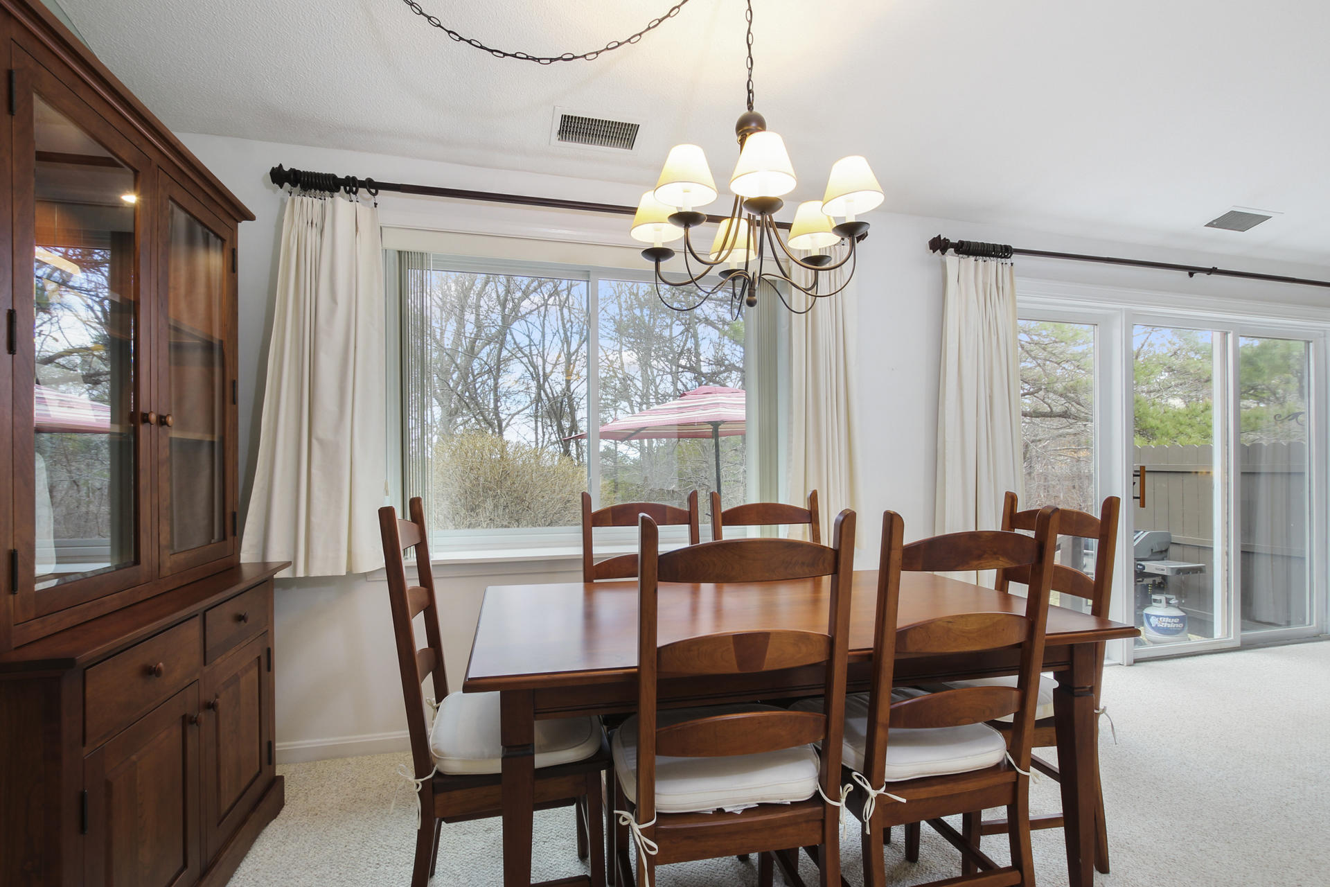 60 Harbor Lights Road, Unit 60 Bourne, MA 02532 - Photo 8 of 30 009-photo-dining-area-6939866