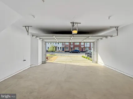 a view of a tennis court