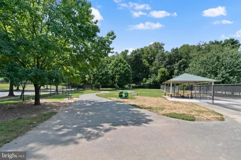 $1,195,000 | 2550 Farmstead Drive, Rockville, MD 20850