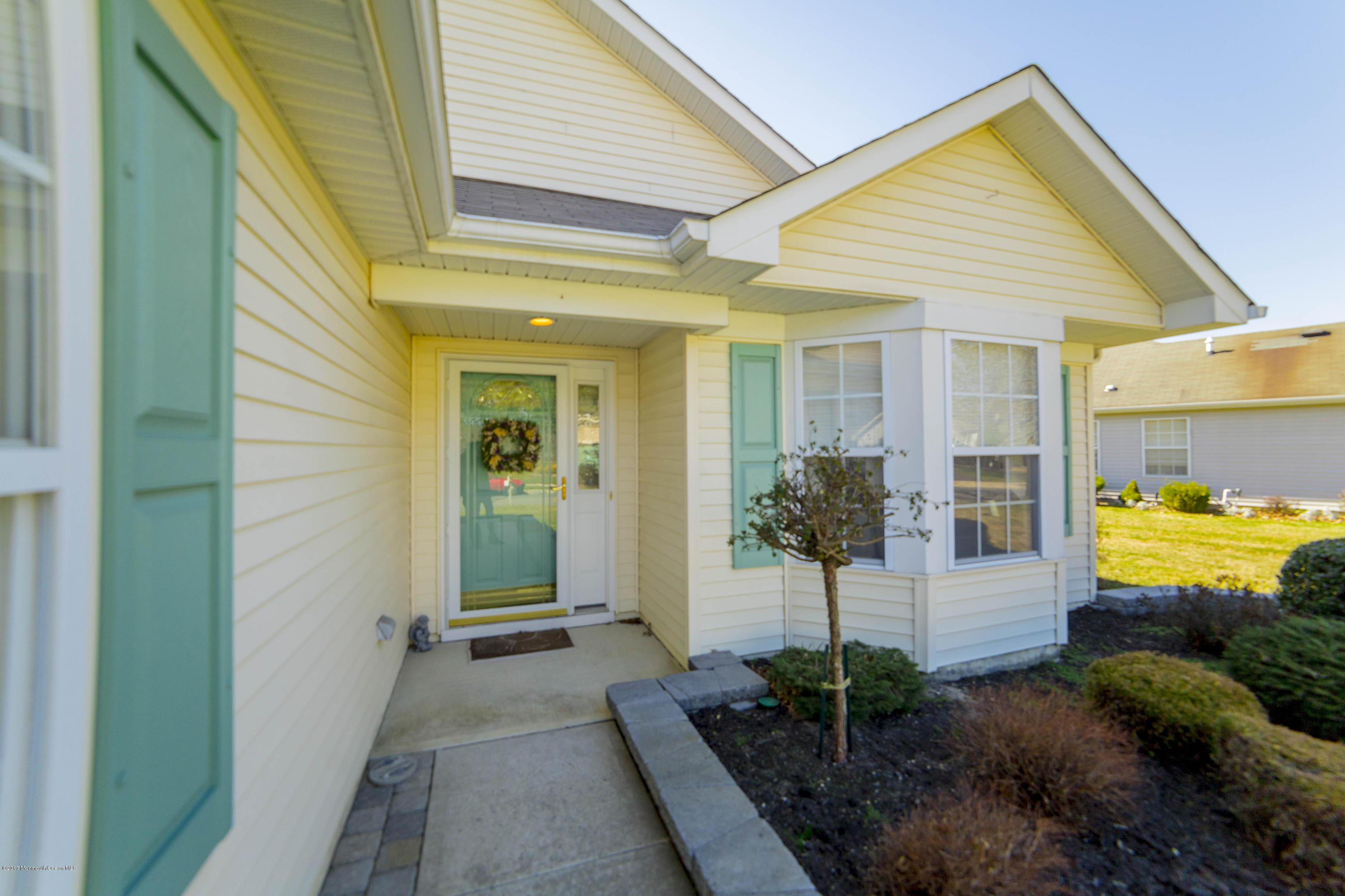 59 Clear Lake Road Whiting, NJ 08759 - Photo 3 of 30 Pretty Entry