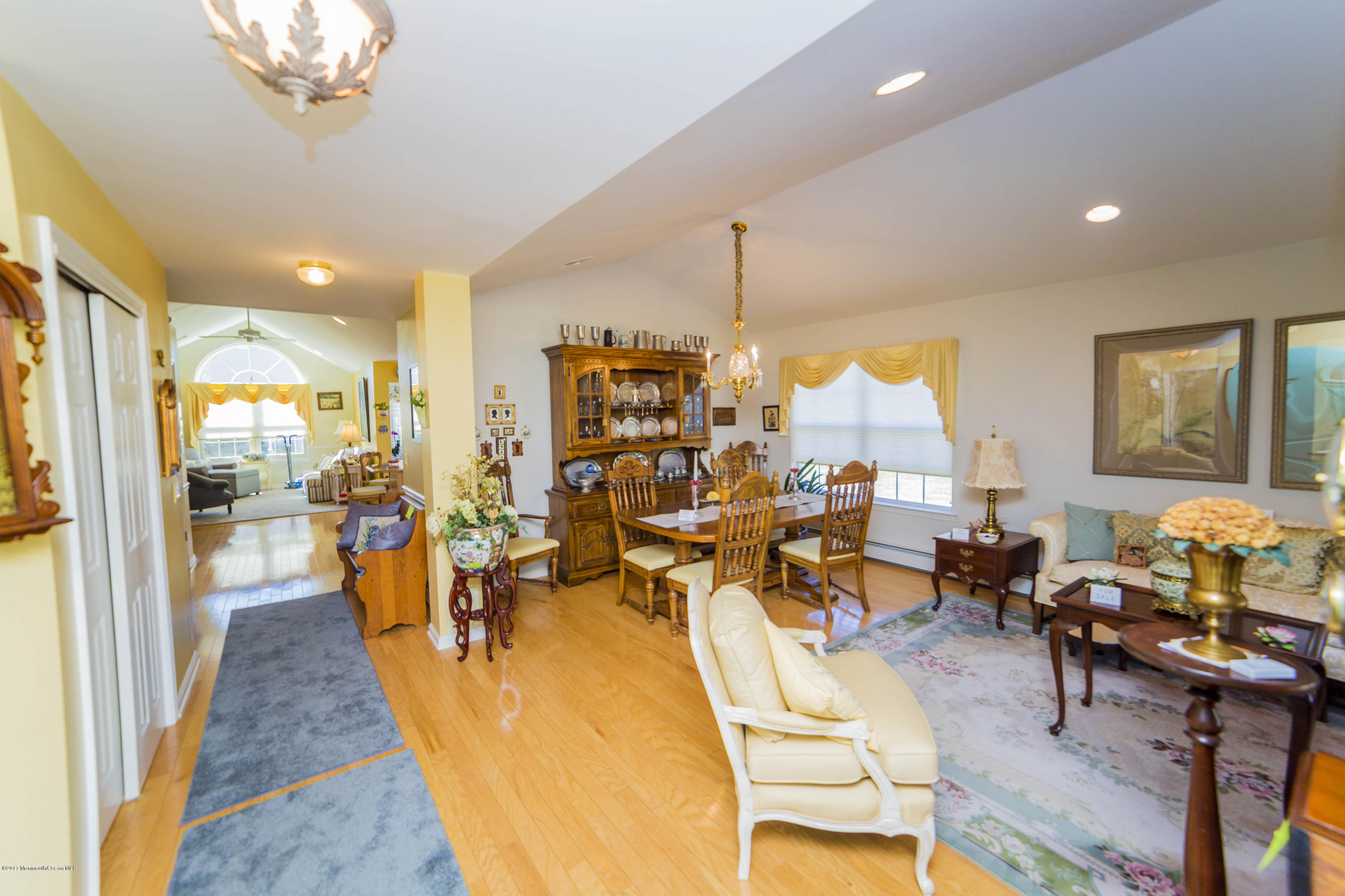 59 Clear Lake Road Whiting, NJ 08759 - Photo 5 of 30 Large Entry Foyer