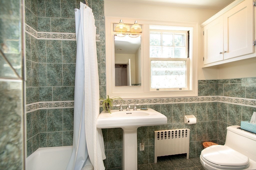 59 Ripley Road Cohasset, MA 02025 - Photo 22 of 36 Gallery Image 22