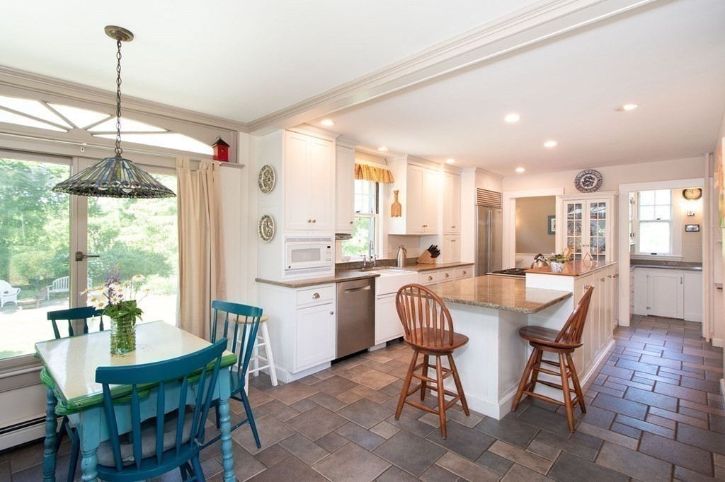59 Ripley Road Cohasset, MA 02025 - Photo 10 of 36 Gallery Image 10