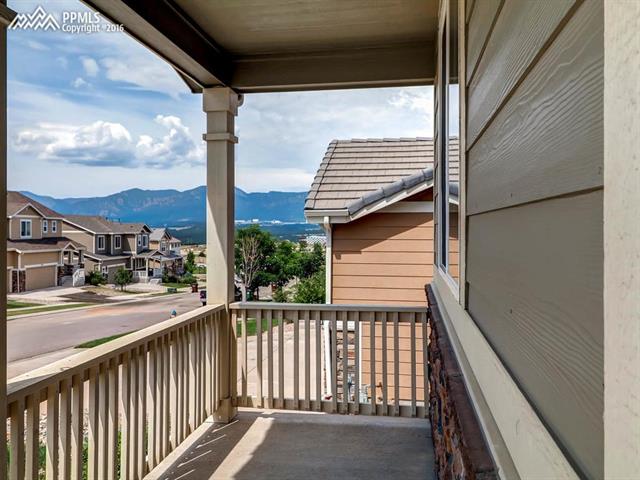 842 Spectrum Loop Colorado Springs, CO 80921 - Photo 4 of 28