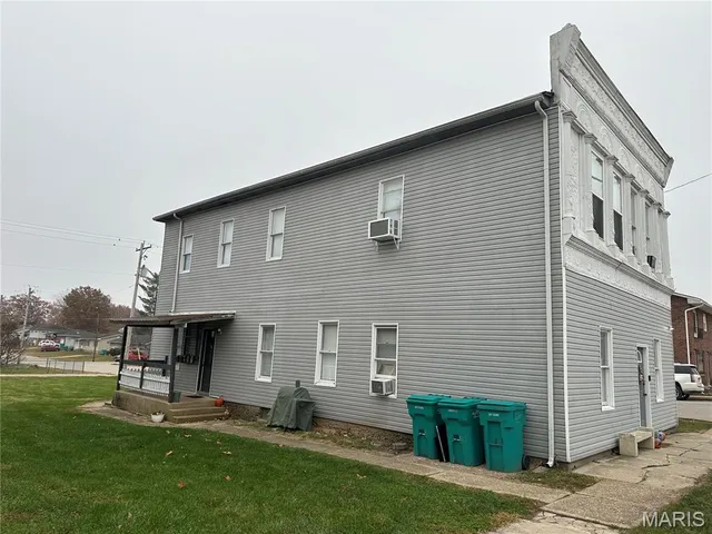 $249,000 | 402 North 1st Street, Owensville, MO 65066