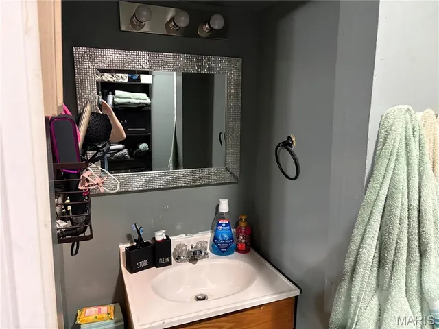 $249,000 | 402 North 1st Street, Owensville, MO 65066