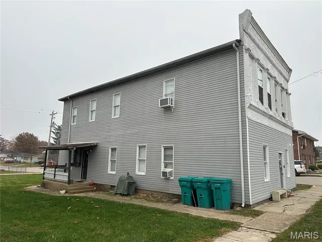 $249,000 | 402 North 1st Street, Owensville, MO 65066