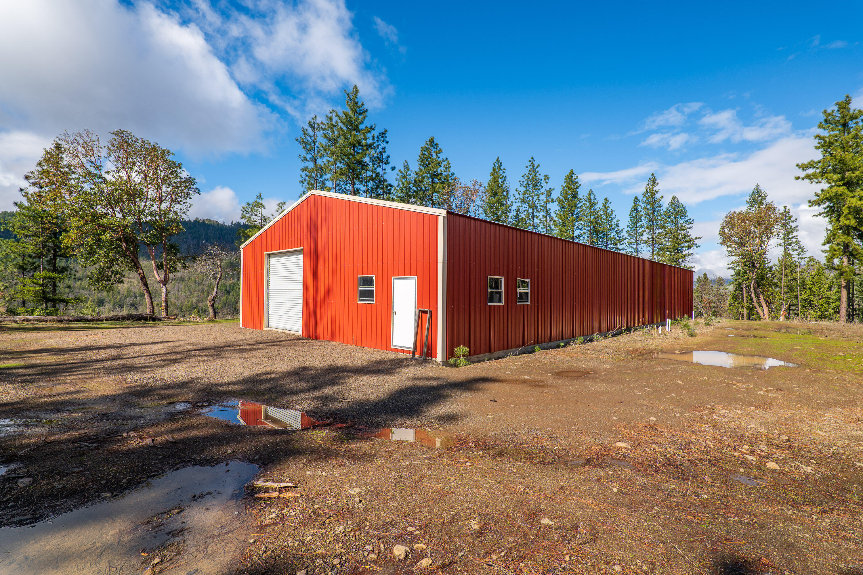 2829 Buckhorn Springs Road Ashland, OR 97520 - Photo 5 of 44 004