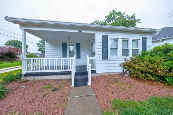 $164,500 | 1109 North Geiger Street, Huntingburg, IN 47542