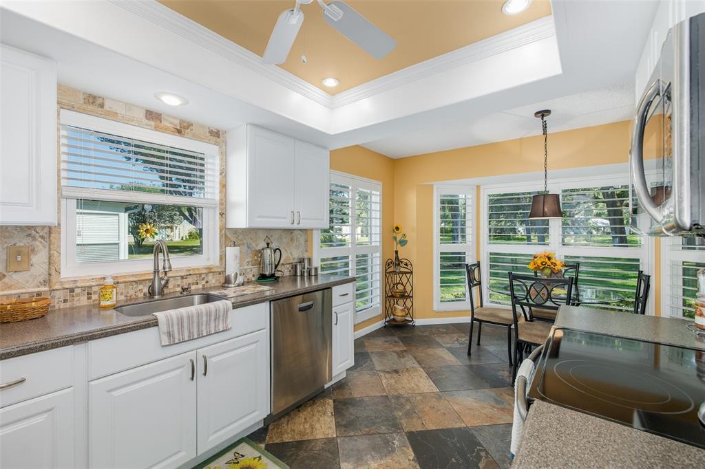 9673 Noble Court New Port Richey, FL 34655 - Photo 10 of 41 Gallery Image 10