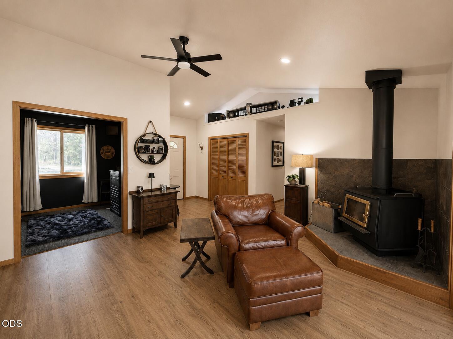 54474 Huntington Road Bend, OR 97707 - Photo 6 of 18