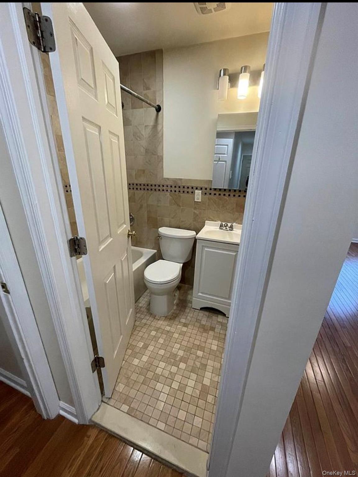2401 Beverley Road Brooklyn, NY 11226 - Photo 6 of 9