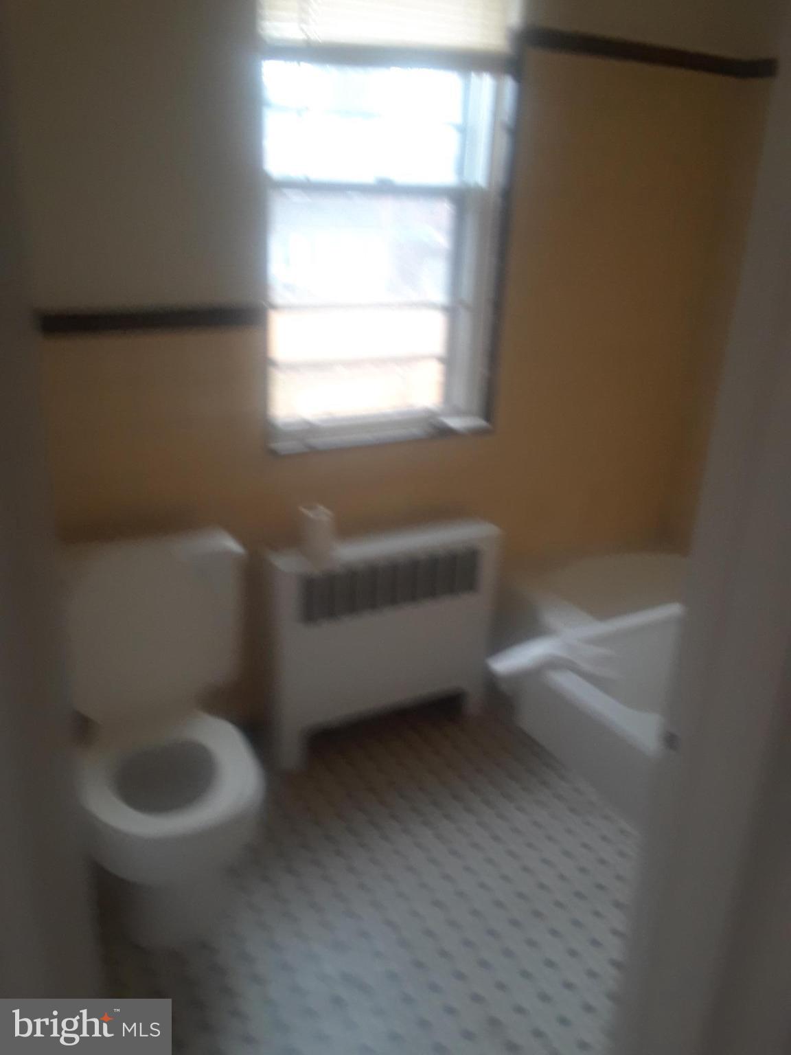9006 Linton Street Silver Spring, MD 20901 - Photo 4 of 8 Bath Main floor