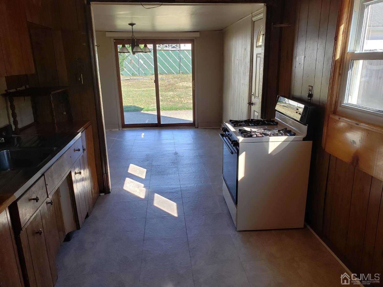 32 Crescent Road Edison, NJ 08817 - Photo 10 of 18 a view of an empty room with a window