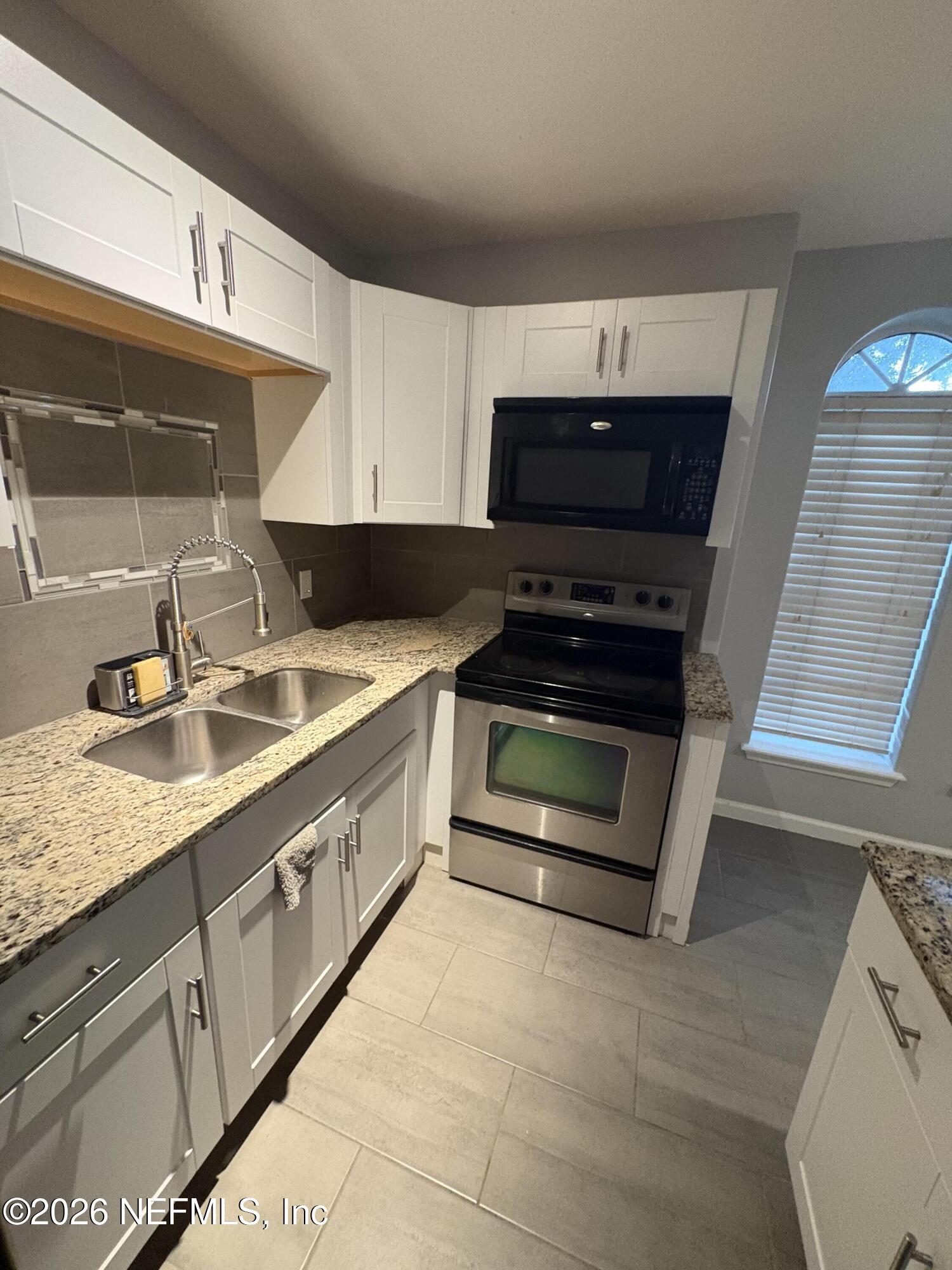 86005 Maple Leaf Place Yulee, FL 32097 - Photo 40 of 41 In law suite kitchen
