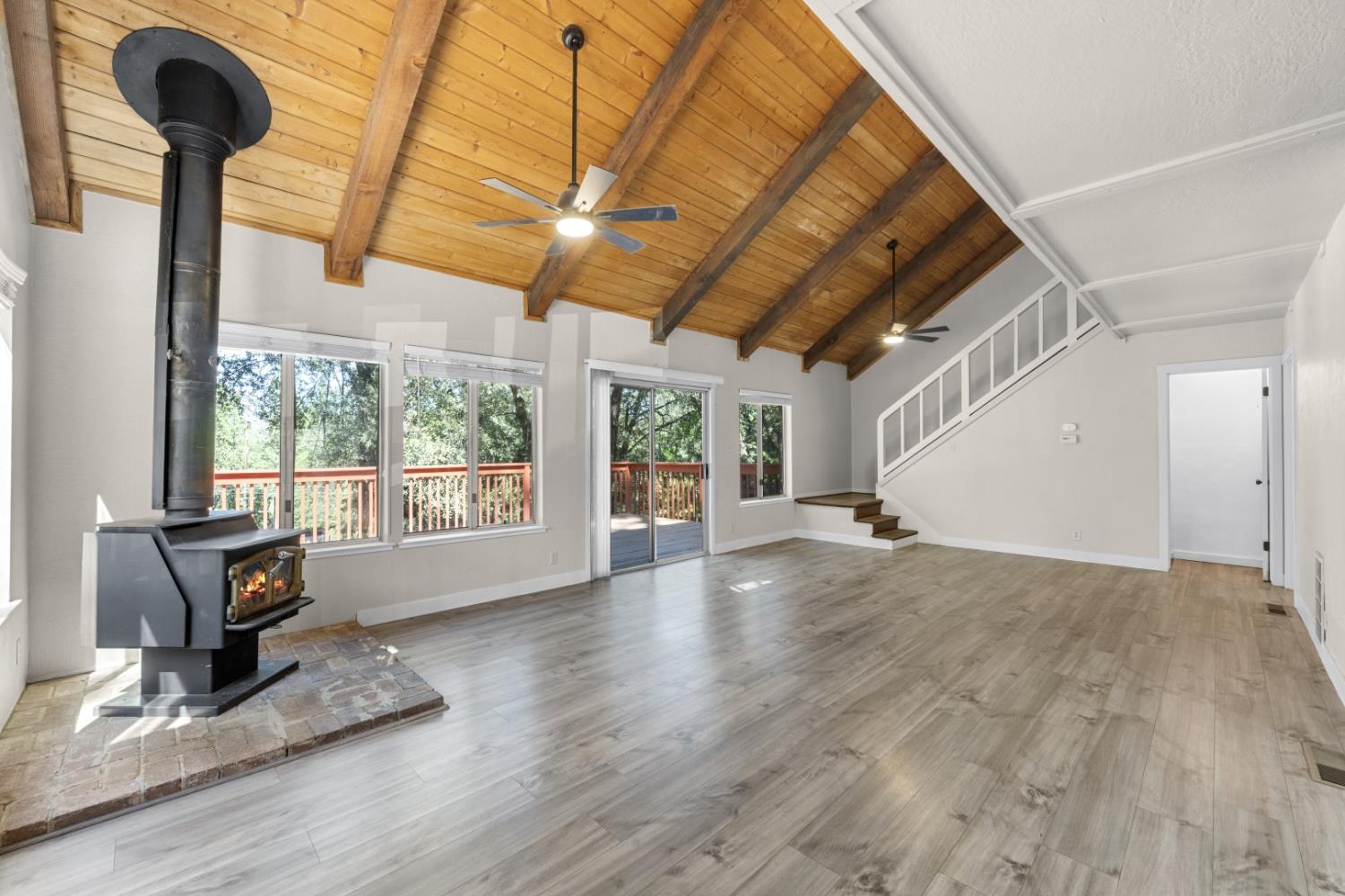 14036 Hilltop Road Pine Grove, CA 95665 - Photo 16 of 45